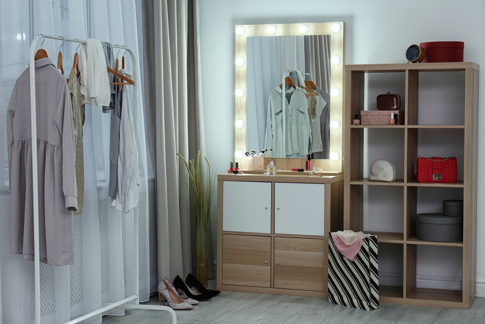 Garderobe mit Spiegel