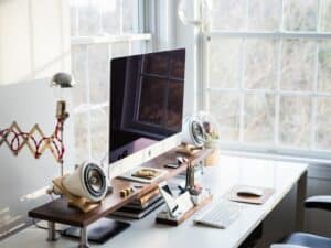 Home Office Ausstattung: Passende Laptops für die Arbeit von zu Hause