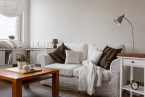 Kleine Sofas, großer Komfort: Tipps zur Auswahl